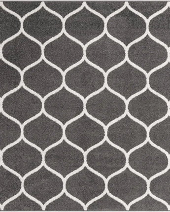 Geometric rounded trellis frieze rug (square oval &