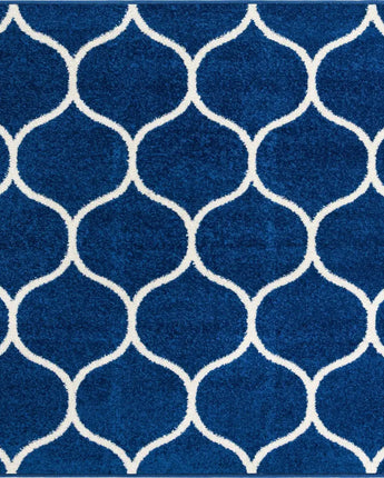 Geometric rounded trellis frieze rug (square oval &