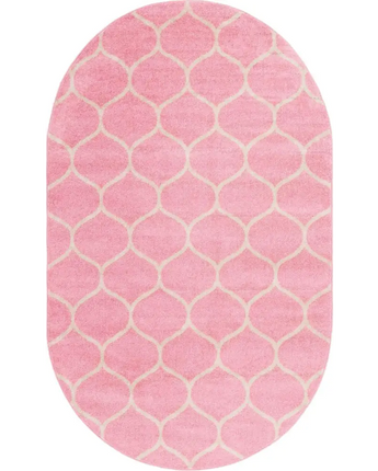 Geometric rounded trellis frieze rug (square oval &