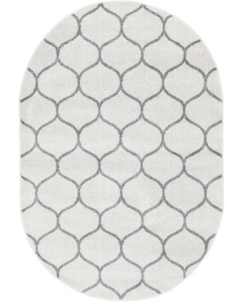 Geometric rounded trellis frieze rug (square oval &