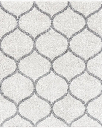 Geometric rounded trellis frieze rug (square oval &