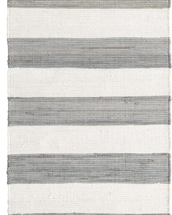 Striped chindi rag rug - Gray / Runner / 2’ 6 x 6’