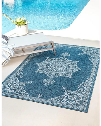 Traditional outdoor traditional antique rug - Area Rugs