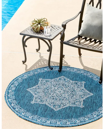 Traditional outdoor traditional antique rug - Area Rugs