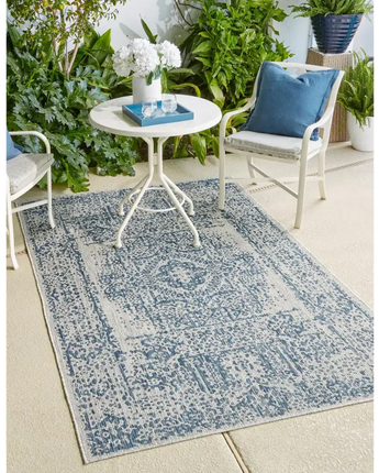 Traditional outdoor traditional timeworn rug - Area Rugs