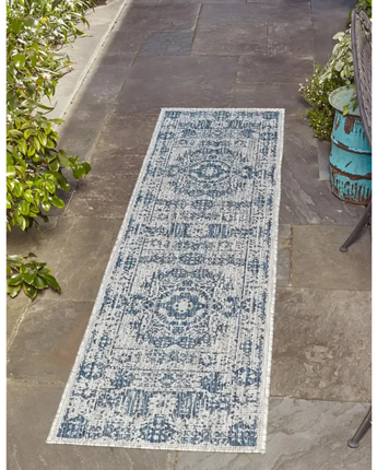 Traditional outdoor traditional timeworn rug - Area Rugs