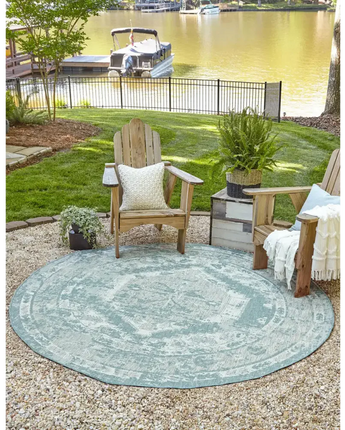 Traditional outdoor traditional valeria rug - Area Rugs