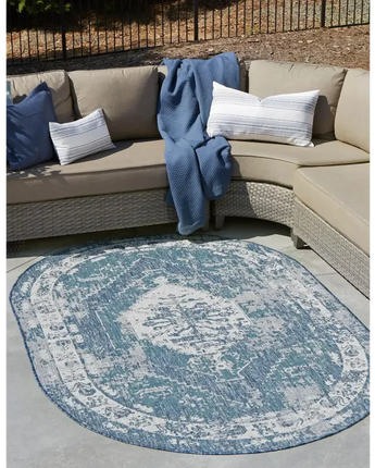 Traditional outdoor traditional valeria rug - Area Rugs