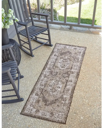 Traditional outdoor traditional valeria rug - Area Rugs