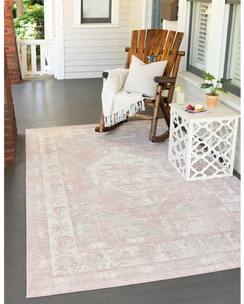 Traditional outdoor traditional valeria rug - Area Rugs