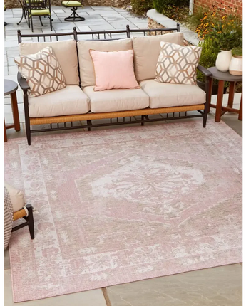 Traditional outdoor traditional valeria rug - Area Rugs